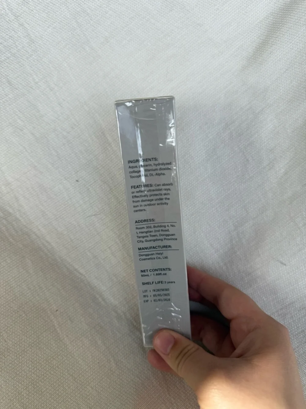 Universal Moisturizing Sunscreen SPF 50 - Picture 4 of 4